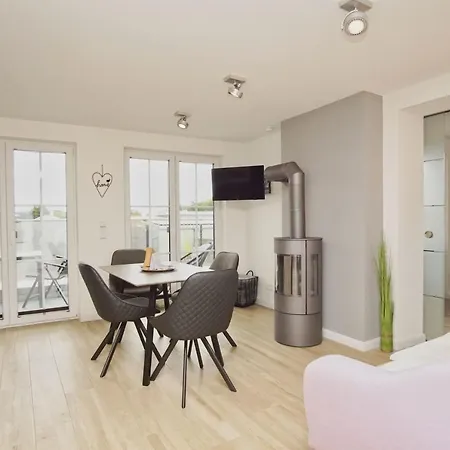 Alte Fischfabrik Lauterbach 13 Appartement Putbus
